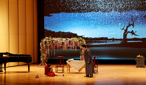 《傷逝》首演成功——舊時(shí)代的愛(ài)情故事，引發(fā)(圖2)